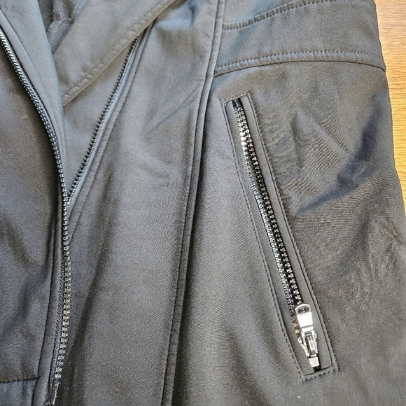 Liz Claiborne Outerwear black jacket w/ hood, fleece lining, fleece sleeve cuff - Picture 11 of 11
